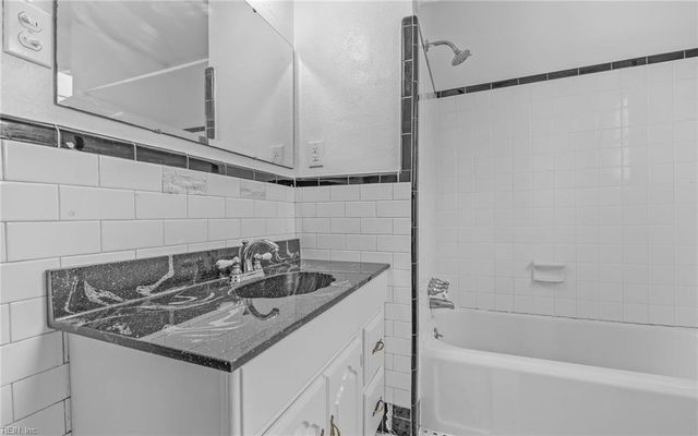 4125 Duke DR, Portsmouth, VA 23703