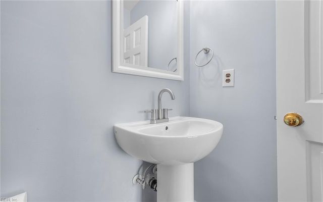 4125 Duke DR, Portsmouth, VA 23703