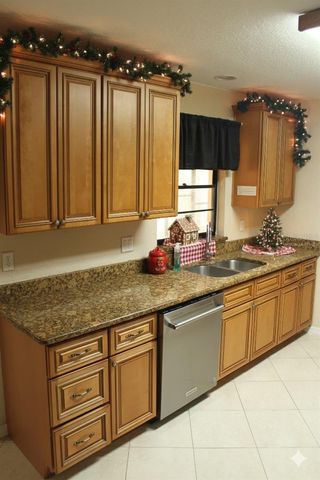 5023 ITHACA LANE, Sarasota, FL 34243