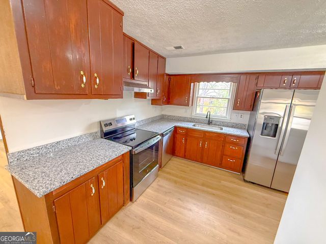 6485 Carolyn Court, Rex, GA 30273