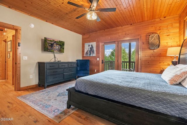2837 Cedar Falls Way, Sevierville, TN 37862