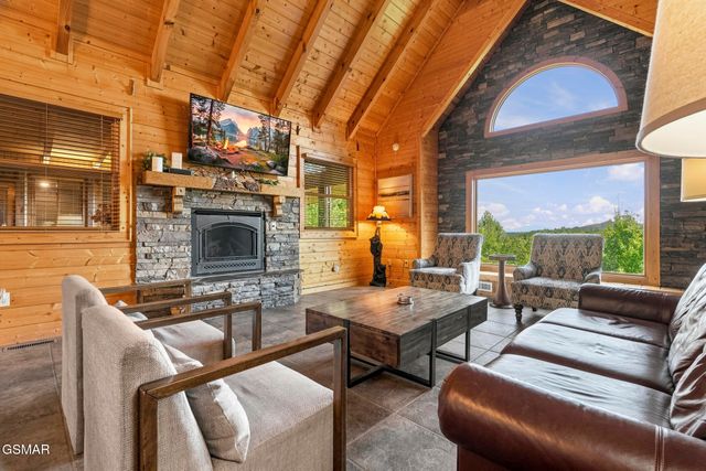 2837 Cedar Falls Way, Sevierville, TN 37862