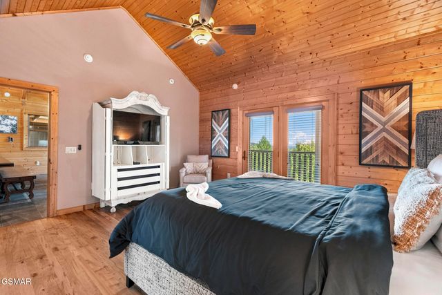 2837 Cedar Falls Way, Sevierville, TN 37862