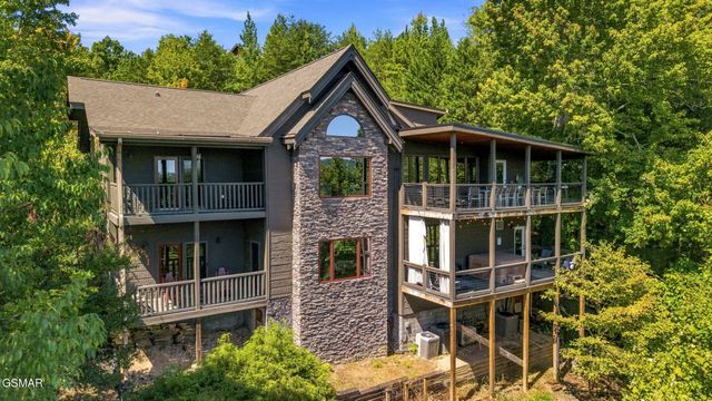 2837 Cedar Falls Way, Sevierville, TN 37862