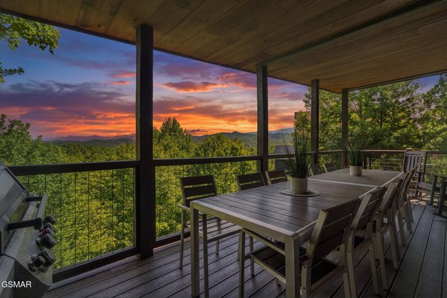 2837 Cedar Falls Way, Sevierville, TN 37862