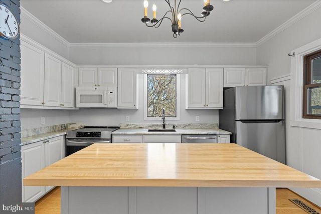 23320 WATSON RD, Leesburg, VA 20175