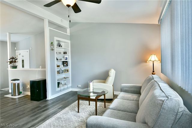 2401 Stewart Drive NW, Warren, OH 44485