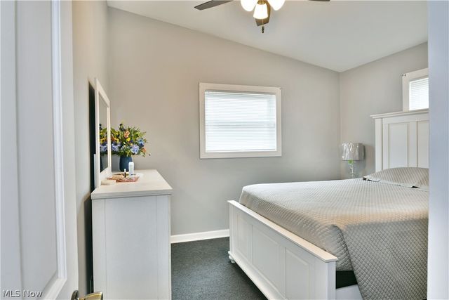 2401 Stewart Drive NW, Warren, OH 44485