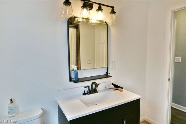 2401 Stewart Drive NW, Warren, OH 44485