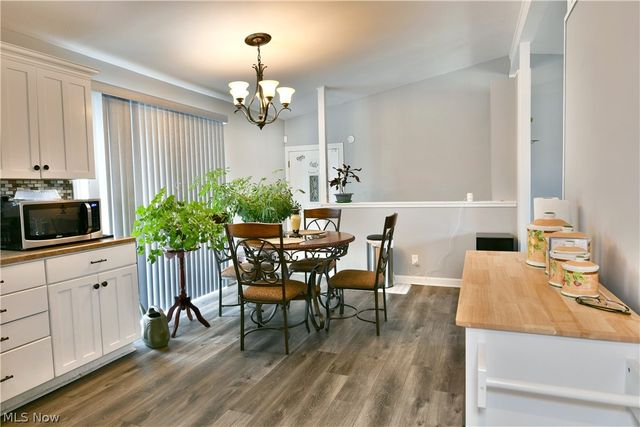 2401 Stewart Drive NW, Warren, OH 44485