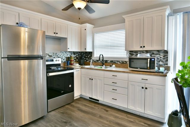 2401 Stewart Drive NW, Warren, OH 44485