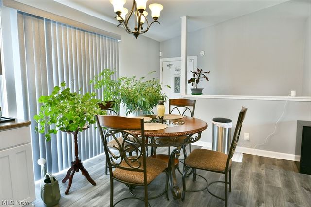 2401 Stewart Drive NW, Warren, OH 44485