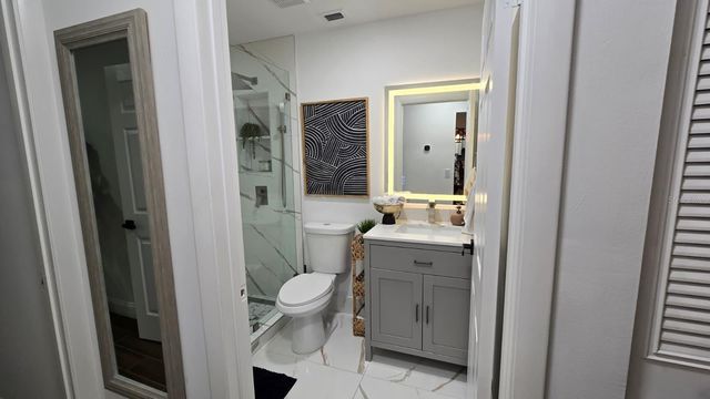 716 SUNNY PINE WAY D, Greenacres, FL 33415