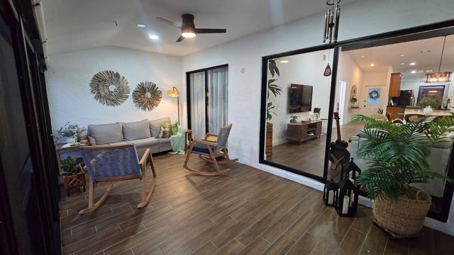 716 SUNNY PINE WAY D, Greenacres, FL 33415