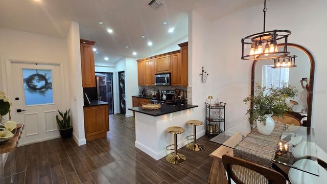 716 SUNNY PINE WAY D, Greenacres, FL 33415