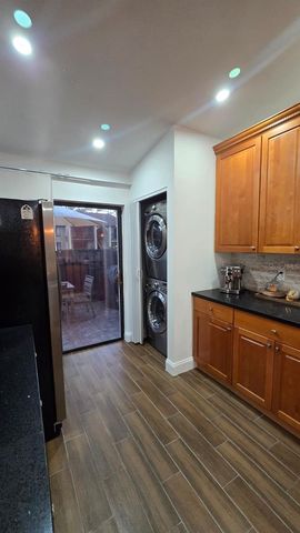 716 SUNNY PINE WAY D, Greenacres, FL 33415