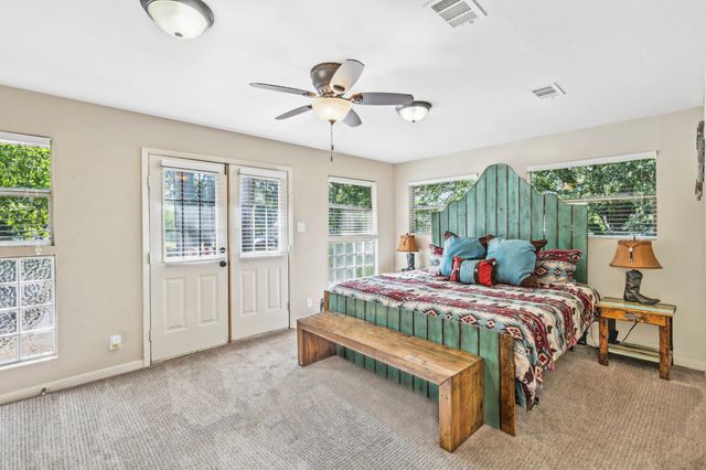 142 Peninsula Point Terrace, Mabank, TX 75156