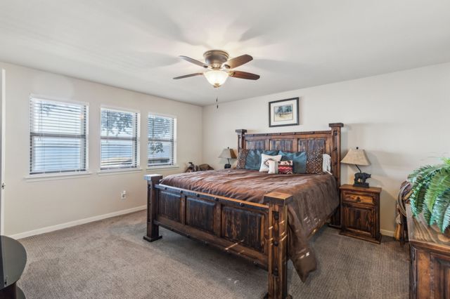 142 Peninsula Point Terrace, Mabank, TX 75156