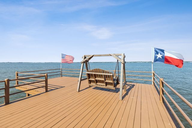 142 Peninsula Point Terrace, Mabank, TX 75156