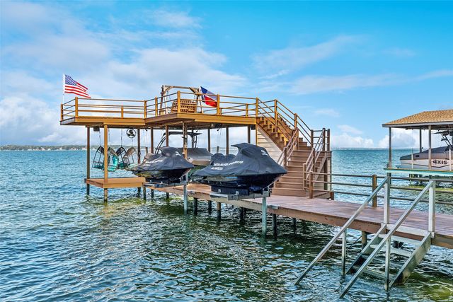 142 Peninsula Point Terrace, Mabank, TX 75156