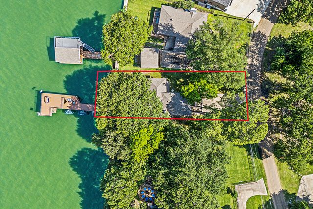 142 Peninsula Point Terrace, Mabank, TX 75156