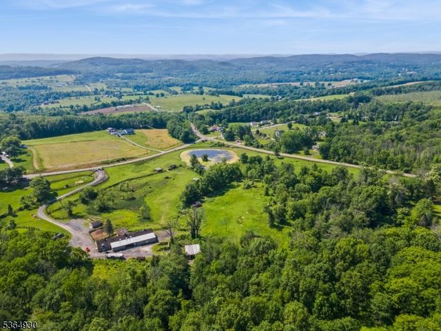 10 Pidgeon Hill Rd, Wantage Twp., NJ 07461