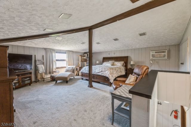 10 Pidgeon Hill Rd, Wantage Twp., NJ 07461