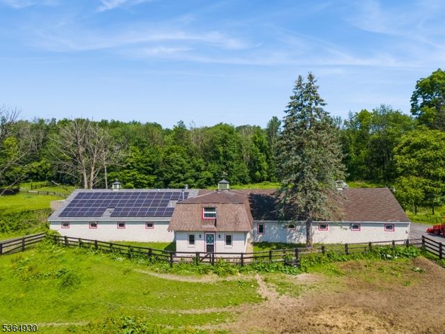 10 Pidgeon Hill Rd, Wantage Twp., NJ 07461