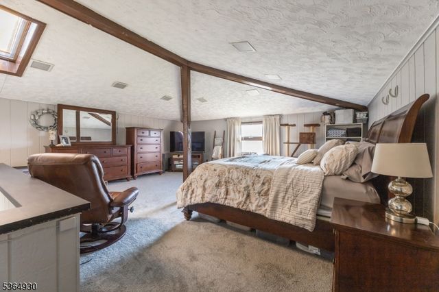 10 Pidgeon Hill Rd, Wantage Twp., NJ 07461