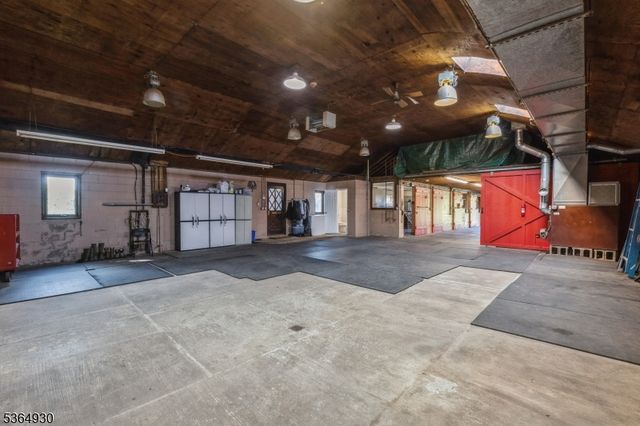 10 Pidgeon Hill Rd, Wantage Twp., NJ 07461