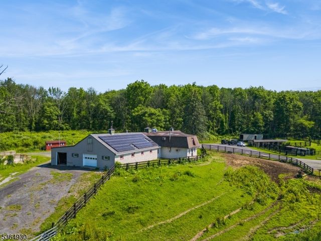 10 Pidgeon Hill Rd, Wantage Twp., NJ 07461