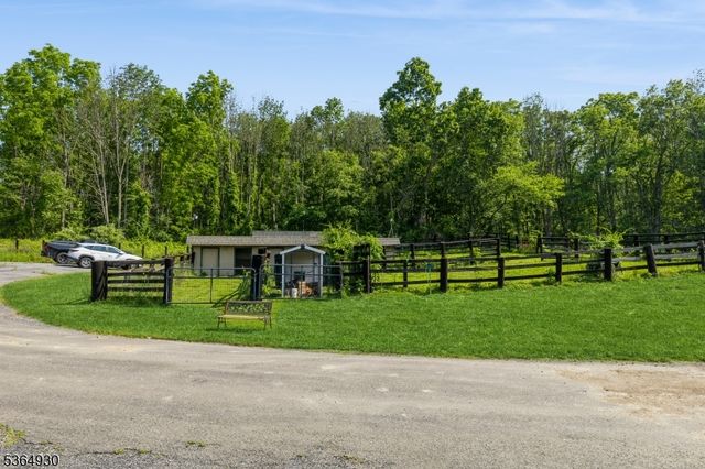 10 Pidgeon Hill Rd, Wantage Twp., NJ 07461