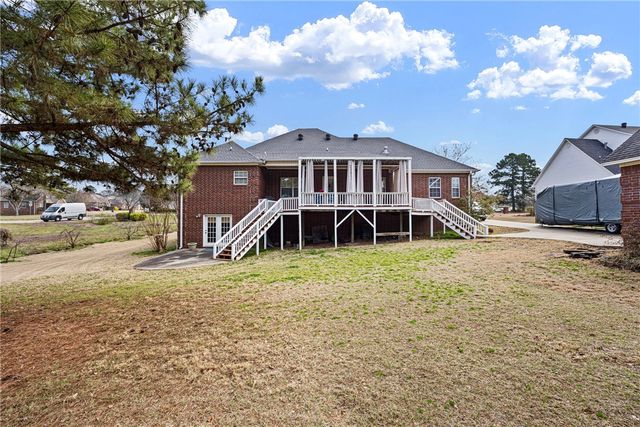 307 Autumnwood Drive, Russellville, AR 72802