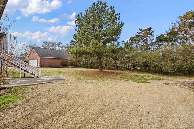 307 Autumnwood Drive, Russellville, AR 72802