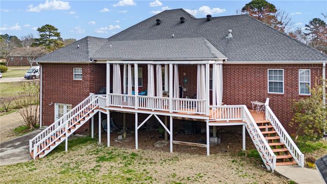 307 Autumnwood Drive, Russellville, AR 72802