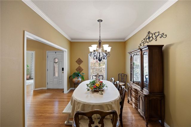 307 Autumnwood Drive, Russellville, AR 72802