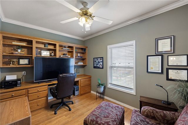 307 Autumnwood Drive, Russellville, AR 72802