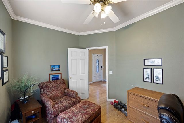 307 Autumnwood Drive, Russellville, AR 72802