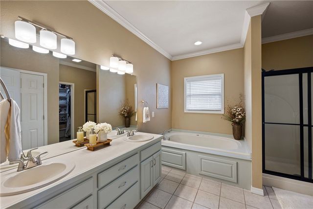 307 Autumnwood Drive, Russellville, AR 72802