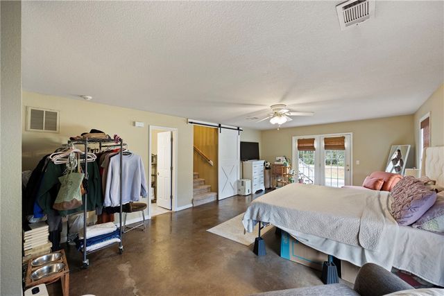 307 Autumnwood Drive, Russellville, AR 72802