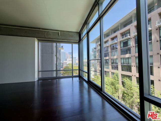 1100 S Hope Street 907, Los Angeles, CA 90015
