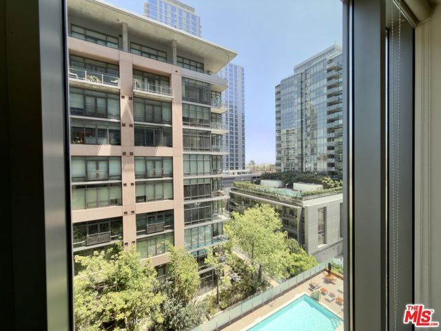 1100 S Hope Street 907, Los Angeles, CA 90015
