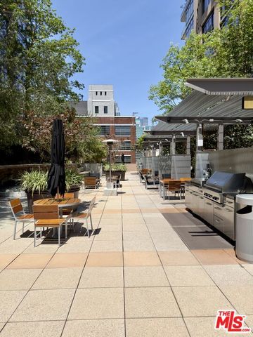 1100 S Hope Street 907, Los Angeles, CA 90015