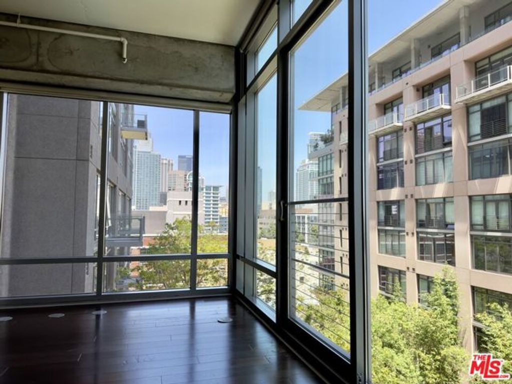 1100 S Hope Street 907, Los Angeles, CA 90015