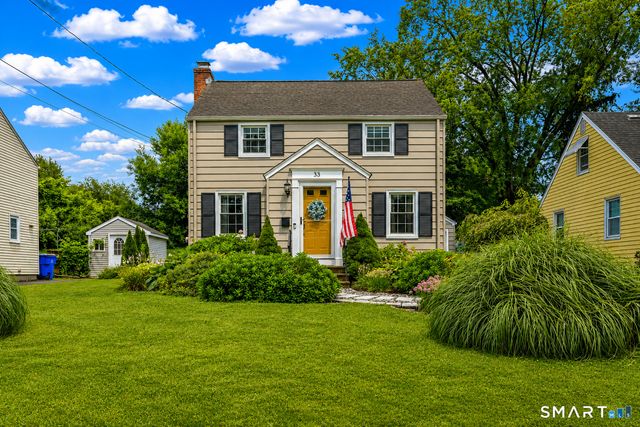 33 Edgemere Avenue, West Hartford, CT 06110