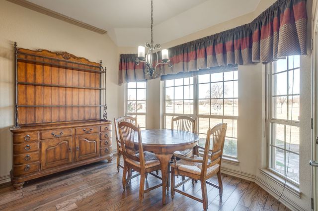 2300 E Emerald Bend, Granbury, TX 76049