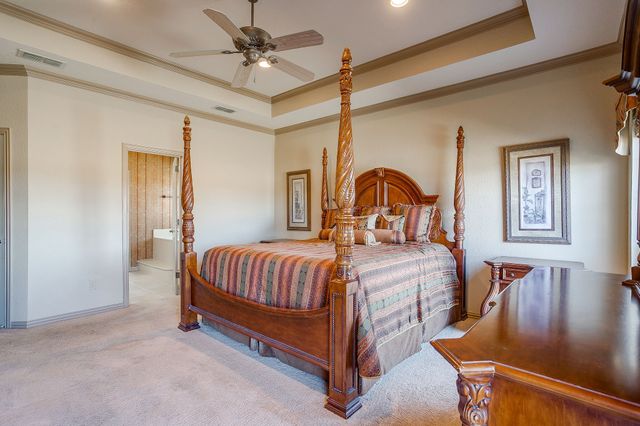 2300 E Emerald Bend, Granbury, TX 76049