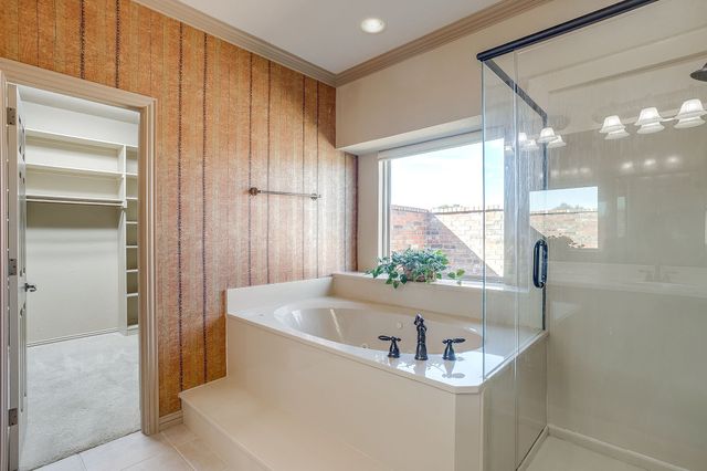 2300 E Emerald Bend, Granbury, TX 76049