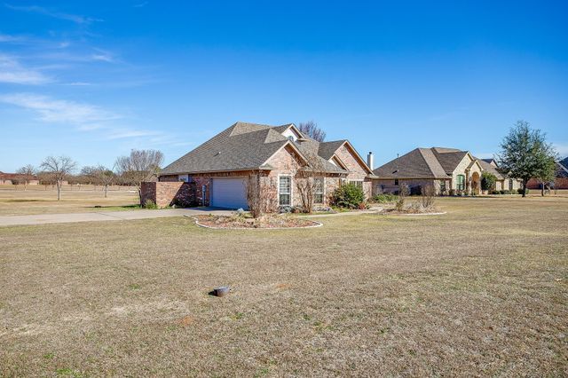 2300 E Emerald Bend, Granbury, TX 76049
