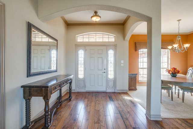 2300 E Emerald Bend, Granbury, TX 76049